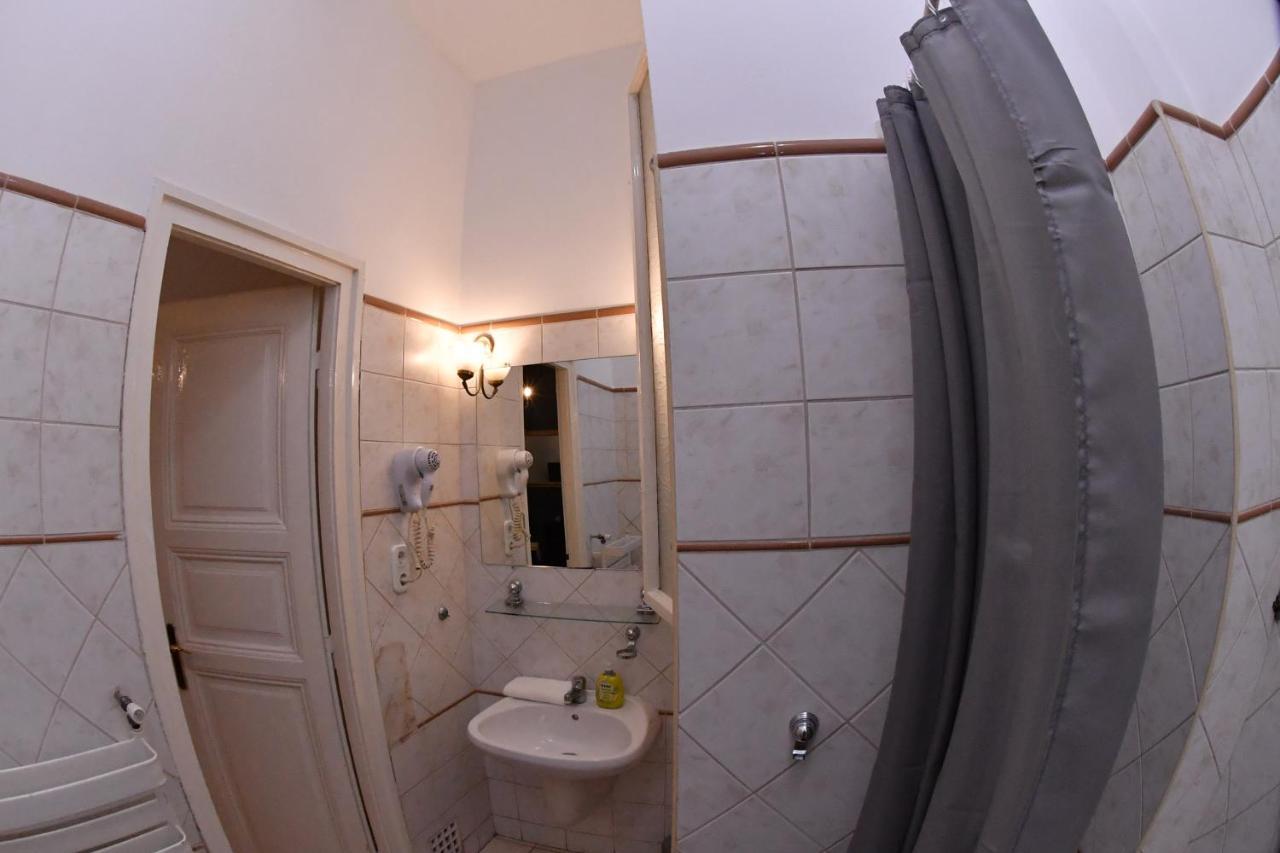 Five Seasons Vaci Utca Apartment Budapest Extérieur photo