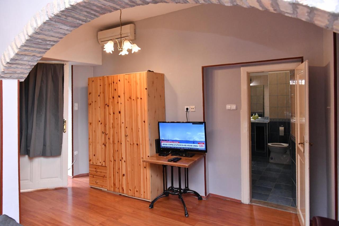 Five Seasons Vaci Utca Apartment Budapest Extérieur photo