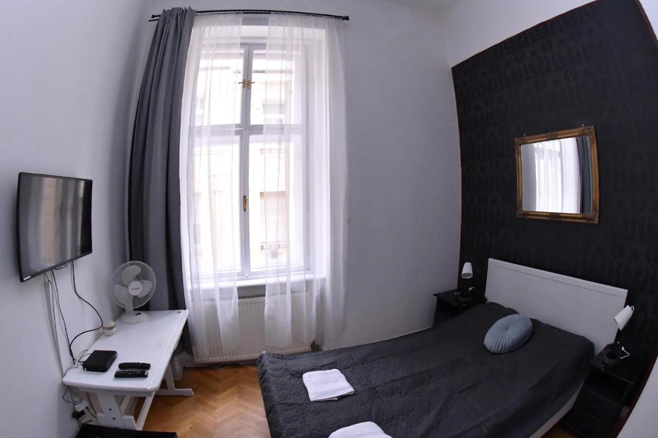 Five Seasons Vaci Utca Apartment Budapest Extérieur photo